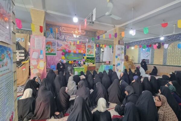 اعتکاف دانش‌آموزی در گناوه