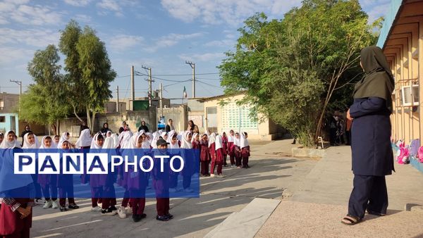 زنگ مهر در مدرسه استقلال نواخته شد