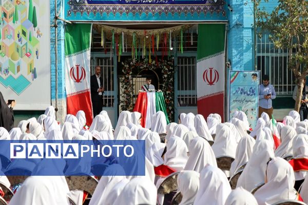 صبح مهر با کیف‌های رنگی و رؤیاهای روشن؛ مدرسه دوباره جان گرفت