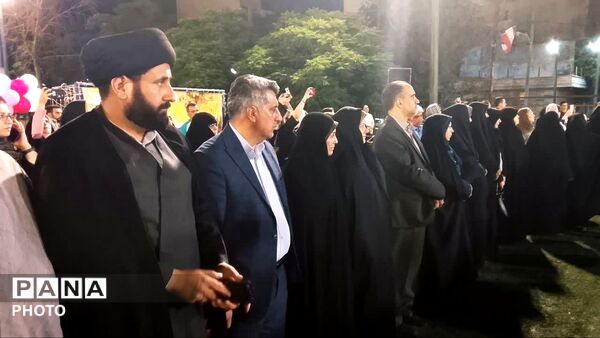 طلیعه بندگی خالق مهربان در جشن تکلیف دختران منطقه ۱۰