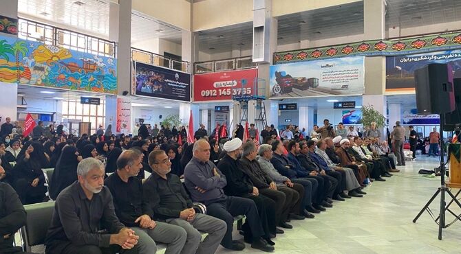 اعزام نخستین کاروان هرمزگان به مراسم تشییع پیکر رهبر شهید 
