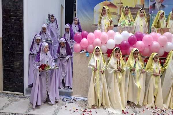 جشن تکلیف دانش‌آموزان دختر شهرستان بویراحمد