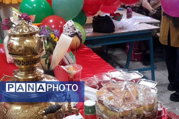 یلدای ایرانی در مدرسه نشر علم ورامین