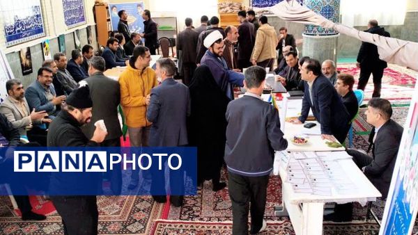 نماز جمعه و برپایی میز خدمت در شهر سورشجان