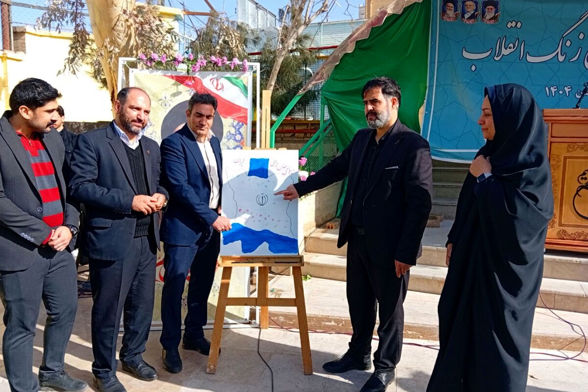 مدرسه ملوک زندی شهرستان پیشوا میزبان میزبان آیین نواختن زنگ انقلاب