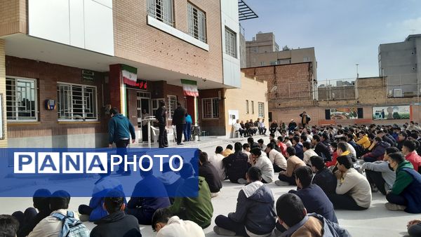 جشن میلاد امام علی (ع) و روز پدر در مدرسه ابوریحان بیرونی 