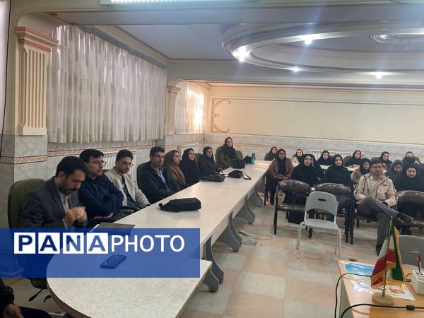 کارگاه توانمند‌سازی رابطین پژوهشی مدارس شهرستان بجنورد