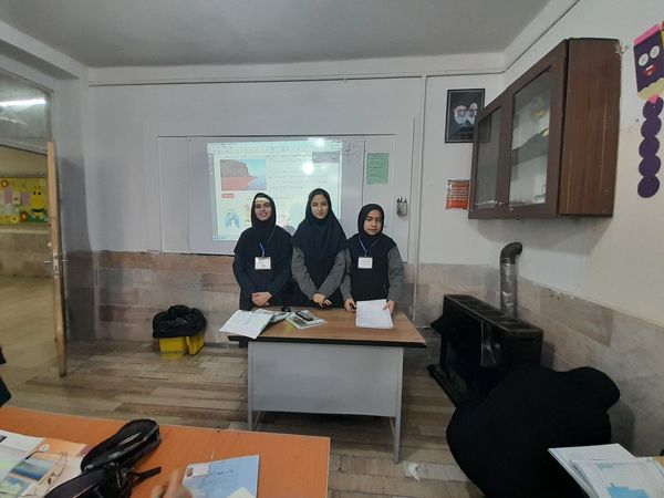 اجرای طرح مدام در دبیرستان دخترانه ریحانه