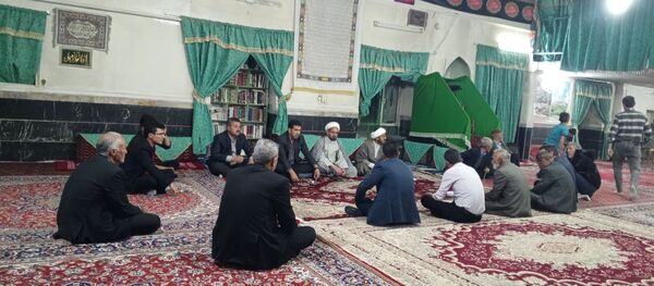 نشست مسئولان و هیات امنای مسجد صاحب الزمان (عج) روستای گزکوه 