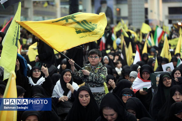 مراسم گرامیداشت شهید سیدحسن نصرالله همزمان با تشییع شهدا در لبنان - تهران