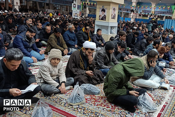 احیای شب بیست و یکم رمضان در شهرستان بجنورد 