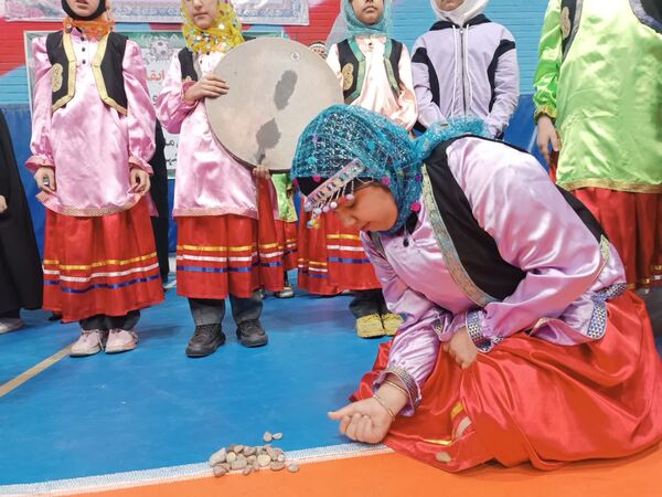 آئین افتتاحیه مسابقات فوتسال دانش‌آموزی منتخب آموزشگاه های شهرستانهای استان تهران به میزبانی ورامین 