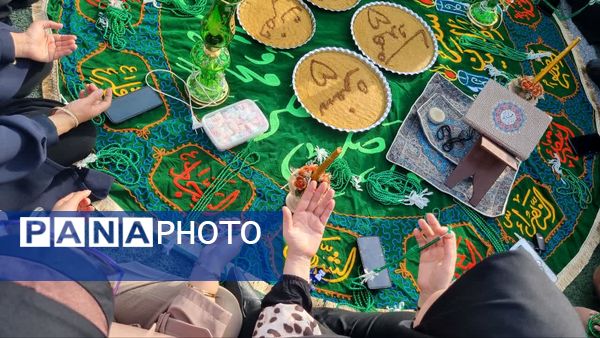 مدرسه‌ای به رنگ انتظار؛ جشن مهدوی در قاب لبخند دانش‌آموزان