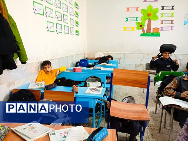 مانور زلزله در دبستان شهید پسندیده فدافن  