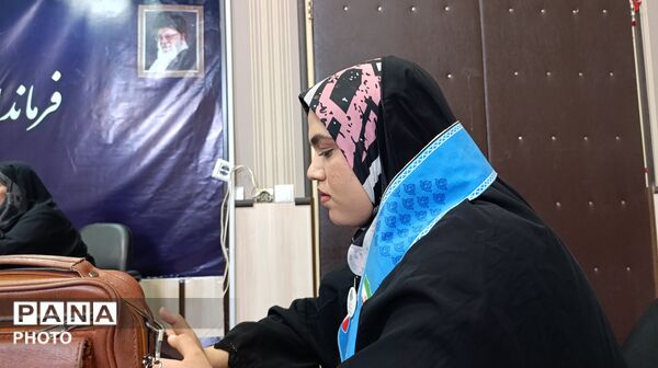 برگزاری نشست صمیمی خبرنگاران در فرمانداری شهرستان فارسان 