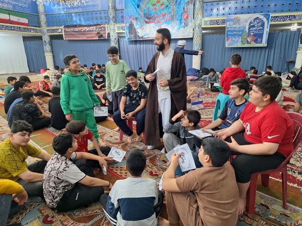 اعتکاف دانش‌آموزی در مسجد جامع قائمشهر