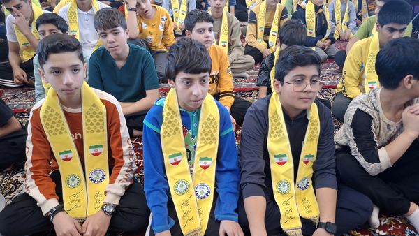 پرواز تا آسمان در مسجد حضرت زینب شهرکرد 