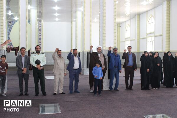 زنگ سپاس از معلم در حاجی‌آباد نواخته شد