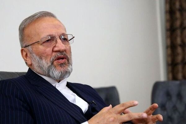 دولت در تامین نیازهای ‌کشور در دوران جنگ عملکرد خوبی داشت/ مذاکره‌کنندگان در برابر زیاده‌خواهی‌های دشمن به خوبی ایستادگی کردند