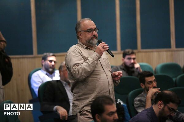 نشست خبری تشریح برنامه های سپاه و بسیج قم در هفته دفاع مقدس