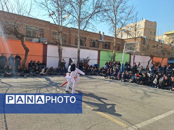 فجرانه ورزشی در دبیرستان حضرت ولی عصر (عج)