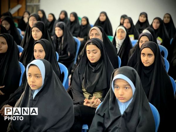  رقابت گروه‌های مدرسه‌ای برای صعود به مرحله استانی