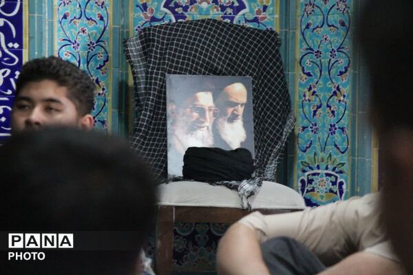عزای مادر سادات در مدرسه امام خمینی(ره) رباط‌کریم