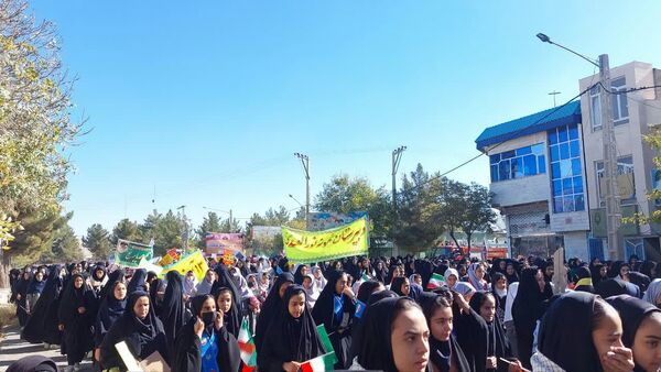 استکبار ستیزی از جنس راهپیمایی در زاوه