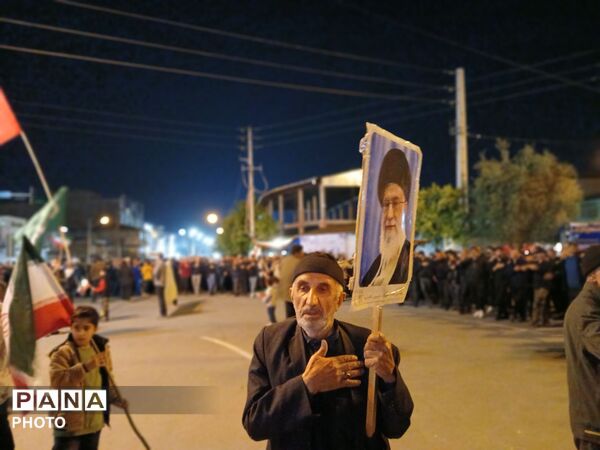 فرهنگیان و دانش آموزان گلستان همچنان پای میدان
