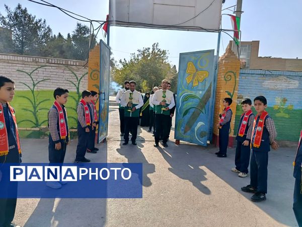 حضور خادمان حرم حرم امام رضا (ع) در دبستان حضرت قاسم‌ابن‌الحسن یزد 