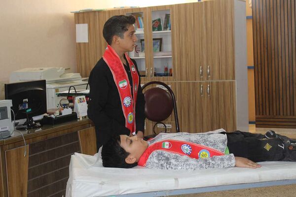 بازدید مدیر سازمان دانش‌آموزی استان و همکاران ستادی از مدارس تشکیلاتی زرند 