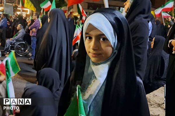شب هفتاد و هفتم حضور شبانه در میدان نماز شهرری 