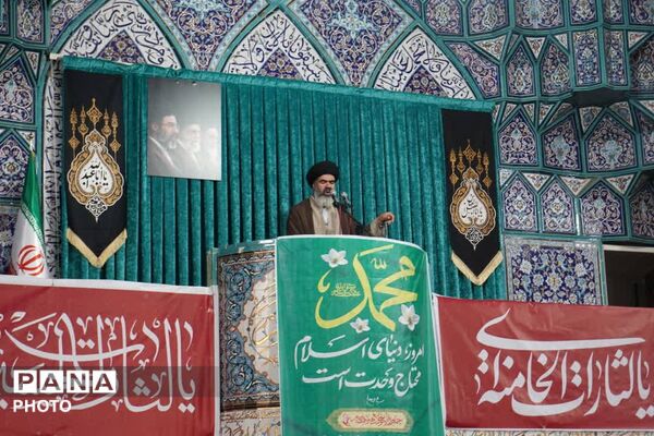 نماز‌ جمعه؛ میعادگاه وحدت،همدلی و بندگی