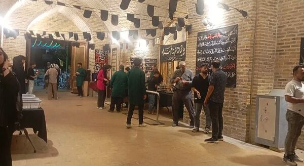 چایخانه حضرت زهرا(س) نیشابور در چهارمین شب 