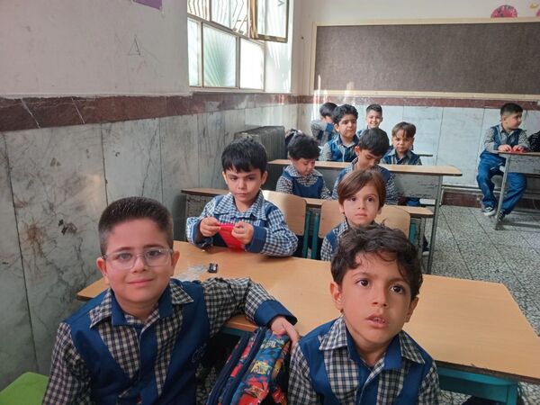  جشن شکوفه‌ها در دبستان شهید فردکاردل آمل