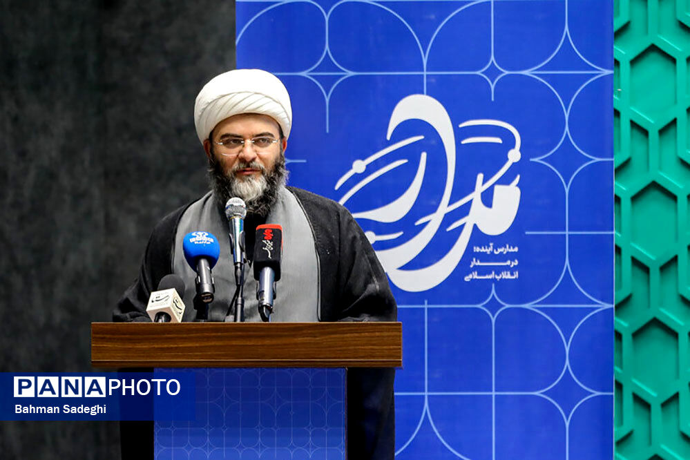 نقش مدیران در ایجاد تحول در نظام آموزش و پرورش حیاتی است