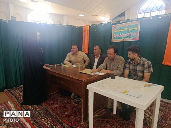 حضور پیشتازان شهر بهار در نماز جمعه