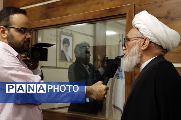 نشست وحدت علمای شیعه و اهل سنت در دانشگاه آزاد اسلامی مشهد 