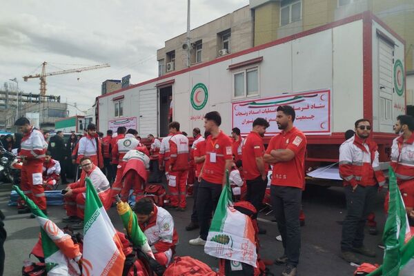 فرزندان ایران از مدارس شهریار تا راهپیمایی