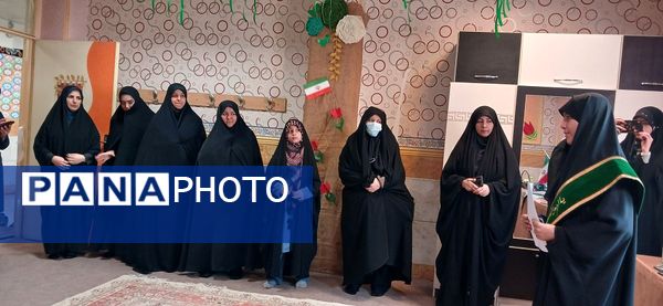 افتتاح پایگاه بسیج دانش‌آموزی در دبستان قرآنی نرجس ناحیه یک کرج