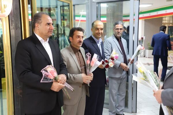 گرامیداشت هفته معلم با حضور دانش‌آموزان پیشتاز آذربایجان شرقی