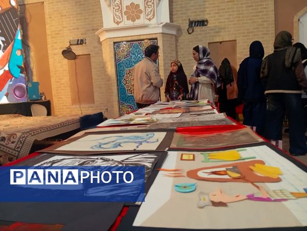 اختتامیه جشنواره هنری «فردا» و نمایشگاه آثار دانش‌آموزان ناحیه یک یزد