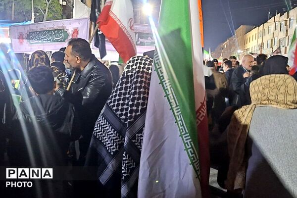 اجتماع با شکوه شهرستان ملارد در چهلم شهدای میناب