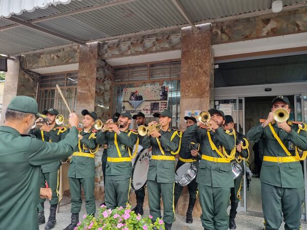 صبحگاه مقاومت در دبیرستان خدیجه کبری (س) ناحیه ۴ اصفهان