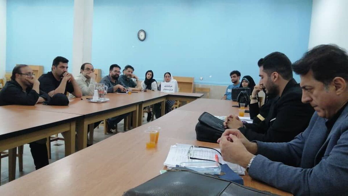 هنر مرزی ندارد و هنرمندان می‌توانند در مسائل فرهنگی جامعه موثر باشند