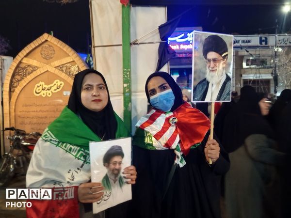 شبی پرشور در حسینیه امام خمینی (ره) نیشابور