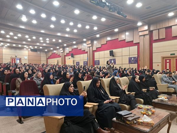 نوزدهمین جشنواره طلایه داران طرح و برنامه‌های معاونت آموزش ابتدایی 