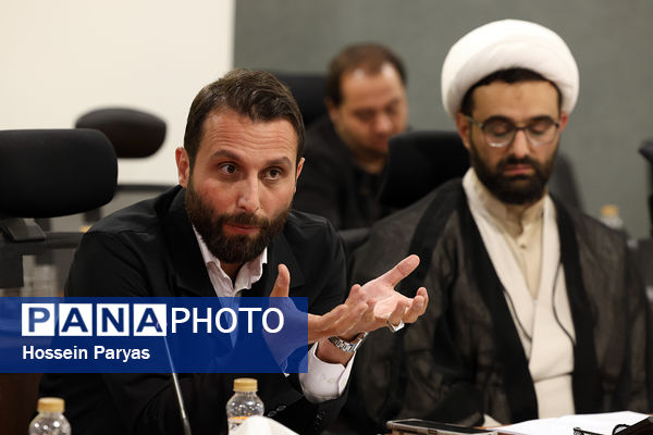 نشست اعضای شورای اندیشه‌ورز اوقات فراغت دانش‌آموزان