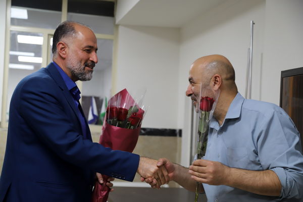 تجلیل از همکاران سازمان دانش آموزی شهر تهران در بیست و پنجمین سالروز تاسیس سازمان دانش آموزی 