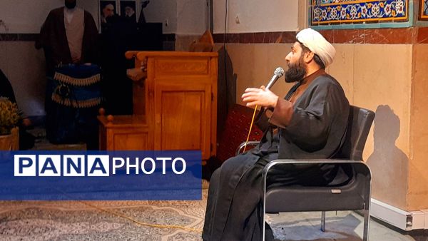 نخستین روز اعتکاف دانش‌آموزی ناحیه ۳ کرج در مسجد حضرت خدیجه(س)